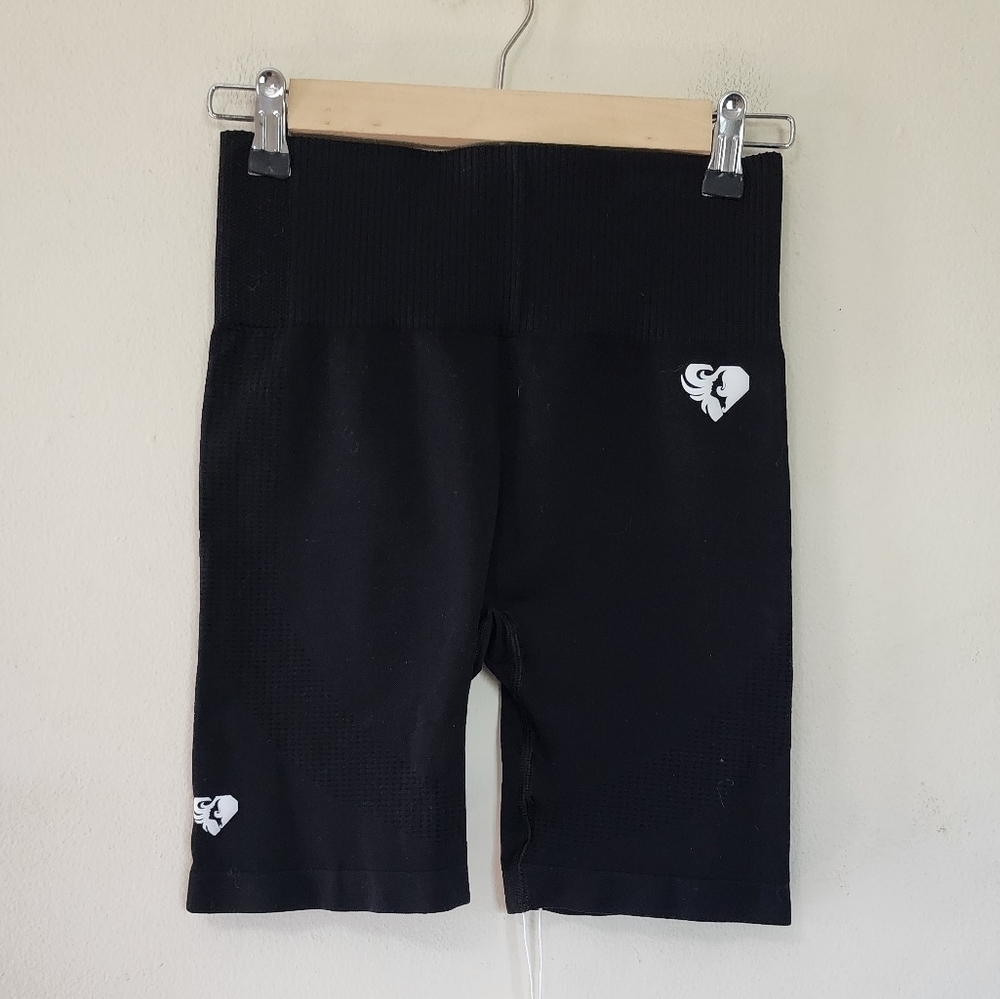 Womens Best Power Seamless Cycling Shorts in Black size Medium